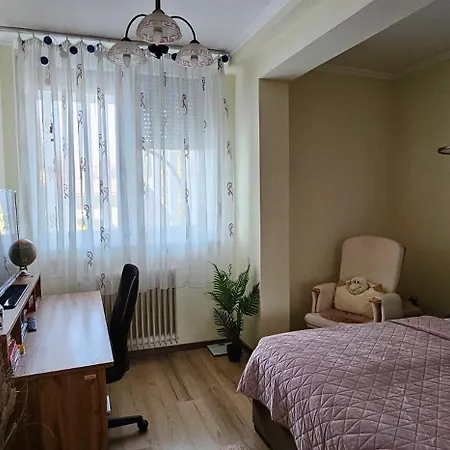 Apartment Anna Gyoengye Debrecen