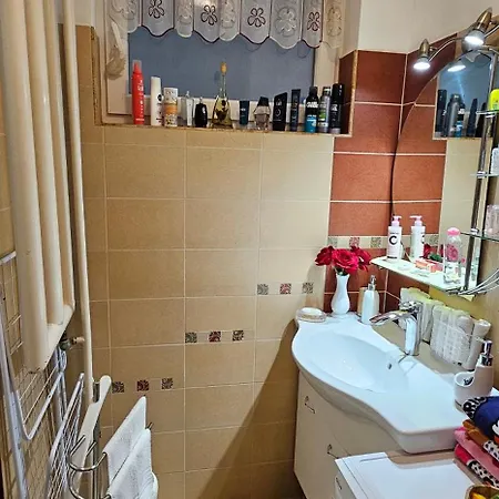 Anna Gyoengye Debrecen