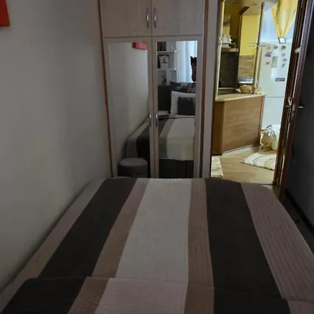 Anna Gyoengye * Debrecen